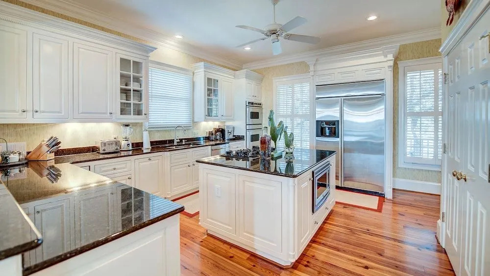 Marsh House by Peace Vacations