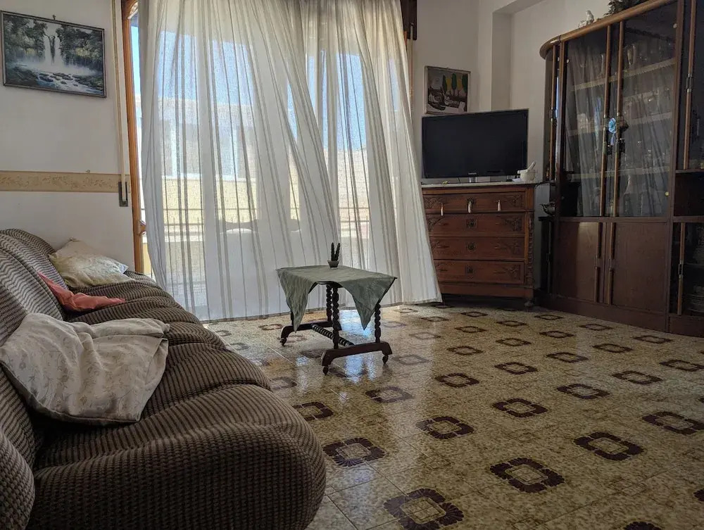 Sicilian Apt in Donnalucata-sleeps 4- 2 Min Beach