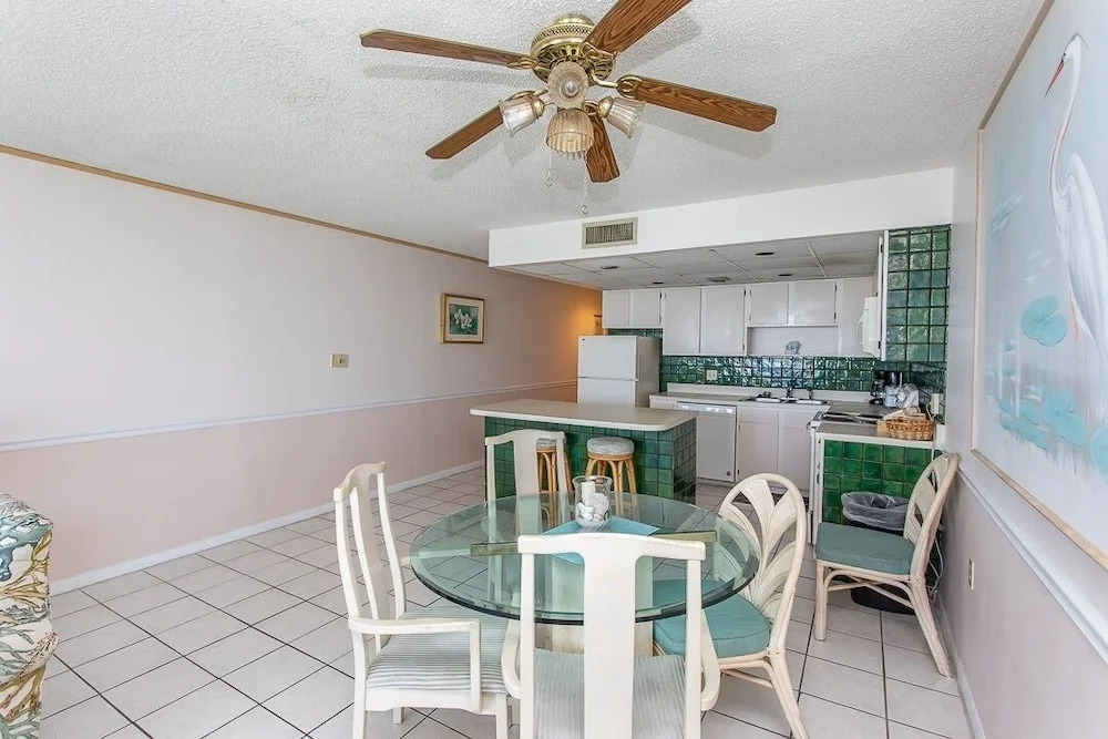 Royal Garden Resort 1605 2 Bedroom Condo by RedAwning