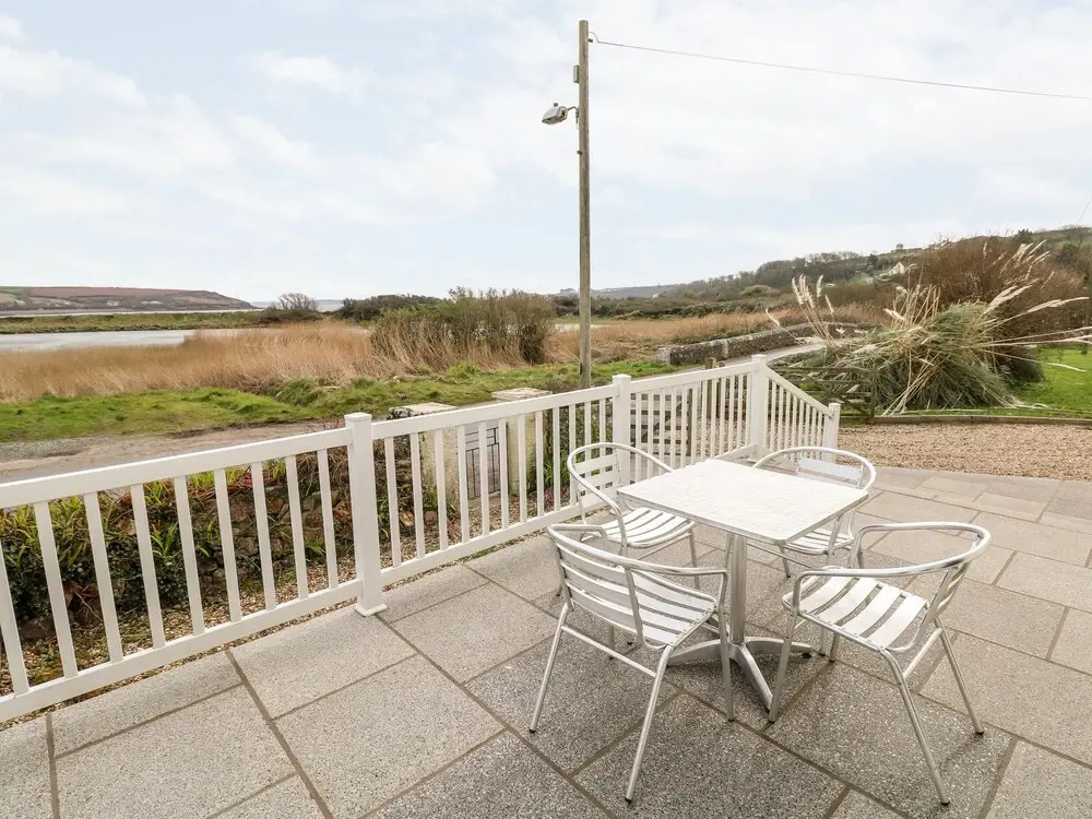 Pickleridge View