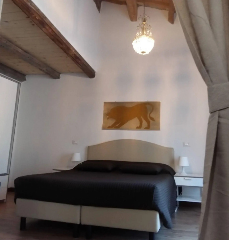 Toscanini Rooms