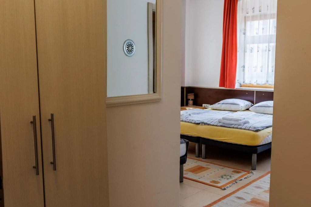 Apartments Villa Kobilj