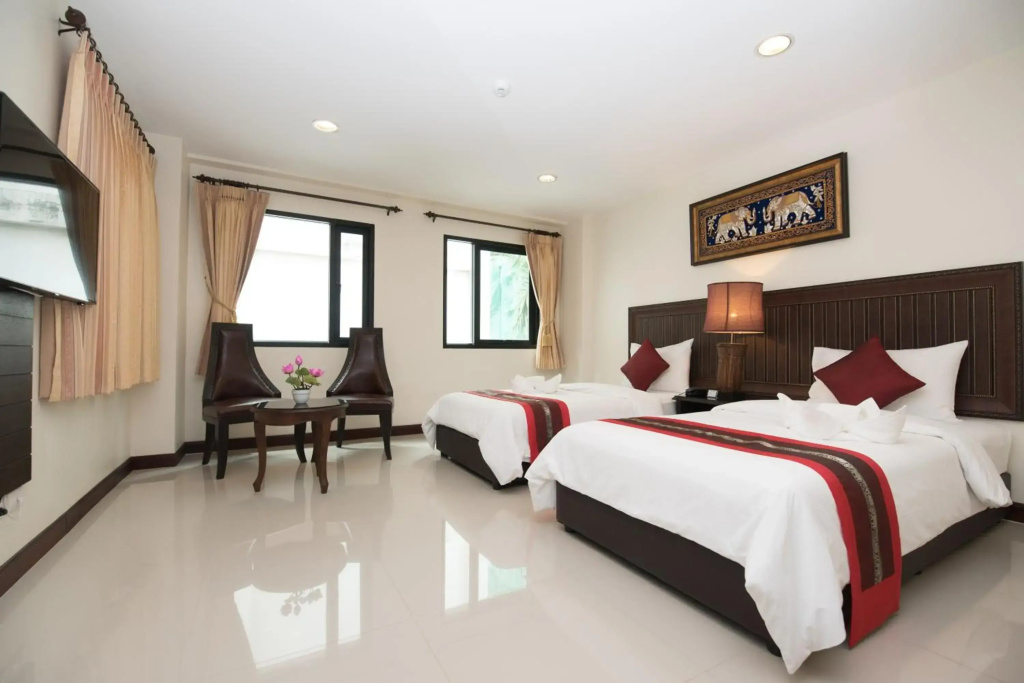 True Siam Rangnam Hotel