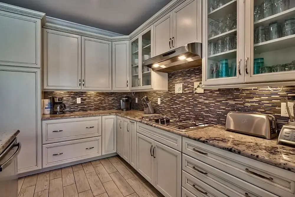 Honu Hale 5 Bedroom Holiday Home by Five Star Properties