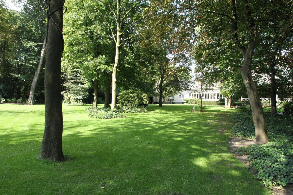 Den Hof