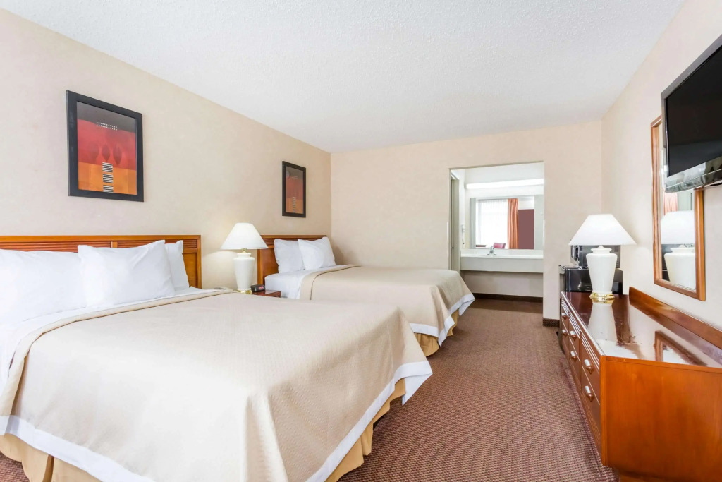 Days Inn by Wyndham Goldsboro