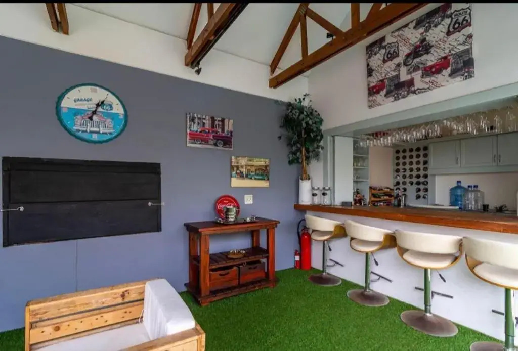 Gordons Beach Lodge