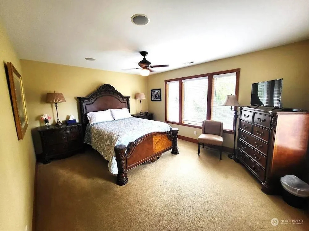 The Mansion Inn
