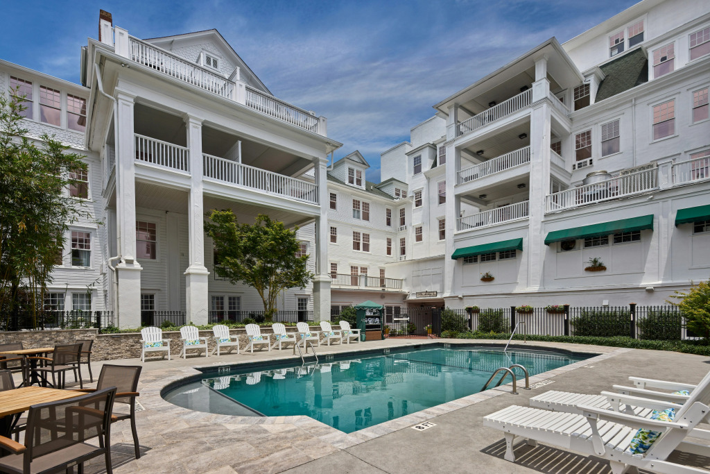 The Partridge Inn Augusta, Curio Collection by Hilton