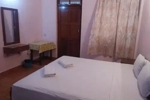 Comfortable Stay Near Candolim Beach/70453