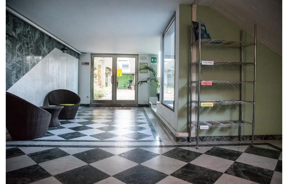 Apartment in Luni mit Balkon