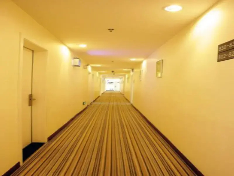 7 Days Inn Binzhou Huanghe Si Road Yinzuo Center Branch