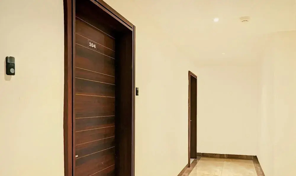 Hotel Jsn Grand