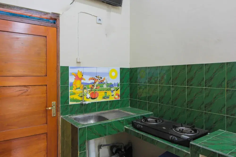 Spot On 2210 Hifana Residence