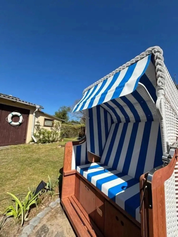 Ostsee-nest, Sonnige Fewo am Achterwasser, 800m zum Strand