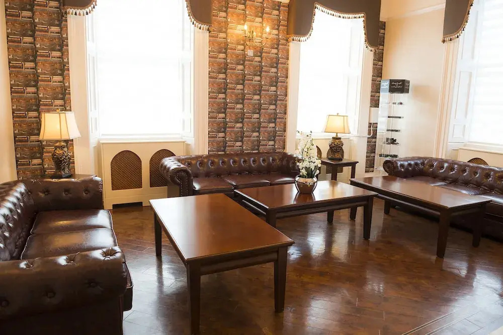Kilmorey Arms Hotel