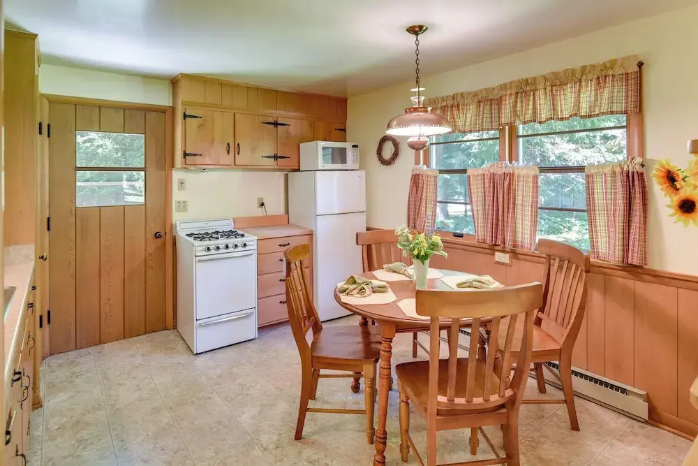 Ephraim Vacation Rental - 3 Mi to Fish Creek Beach