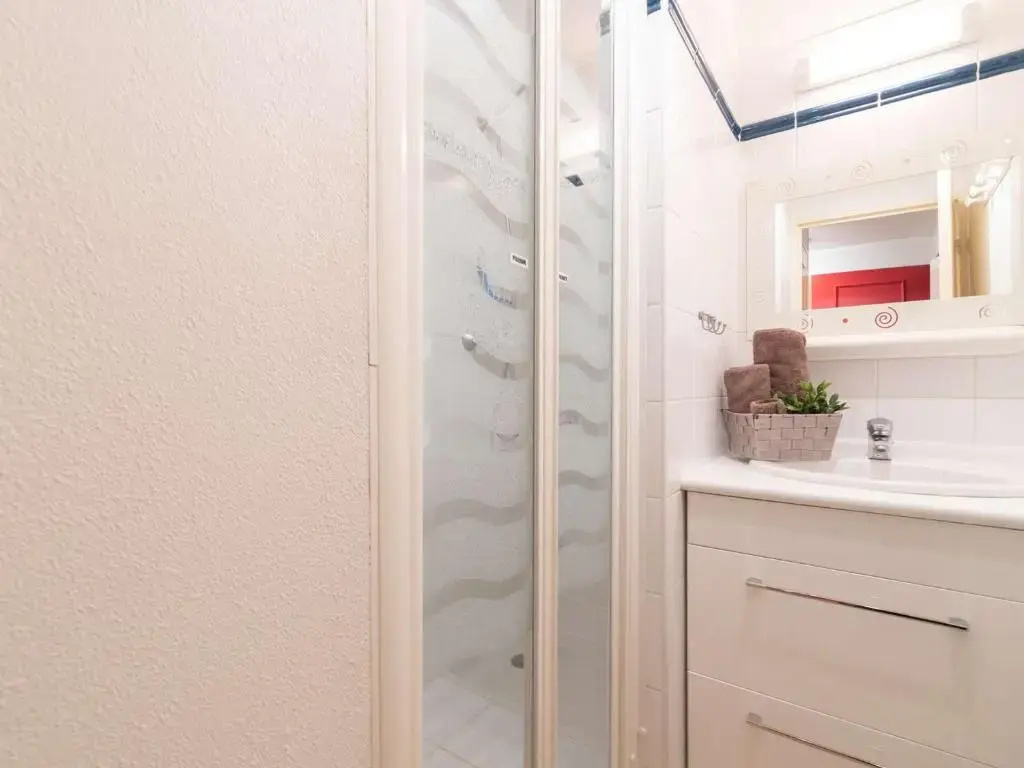 Appartement Saint-Lary-Soulan, 2 pièces, 6 personnes - FR-1-296-136