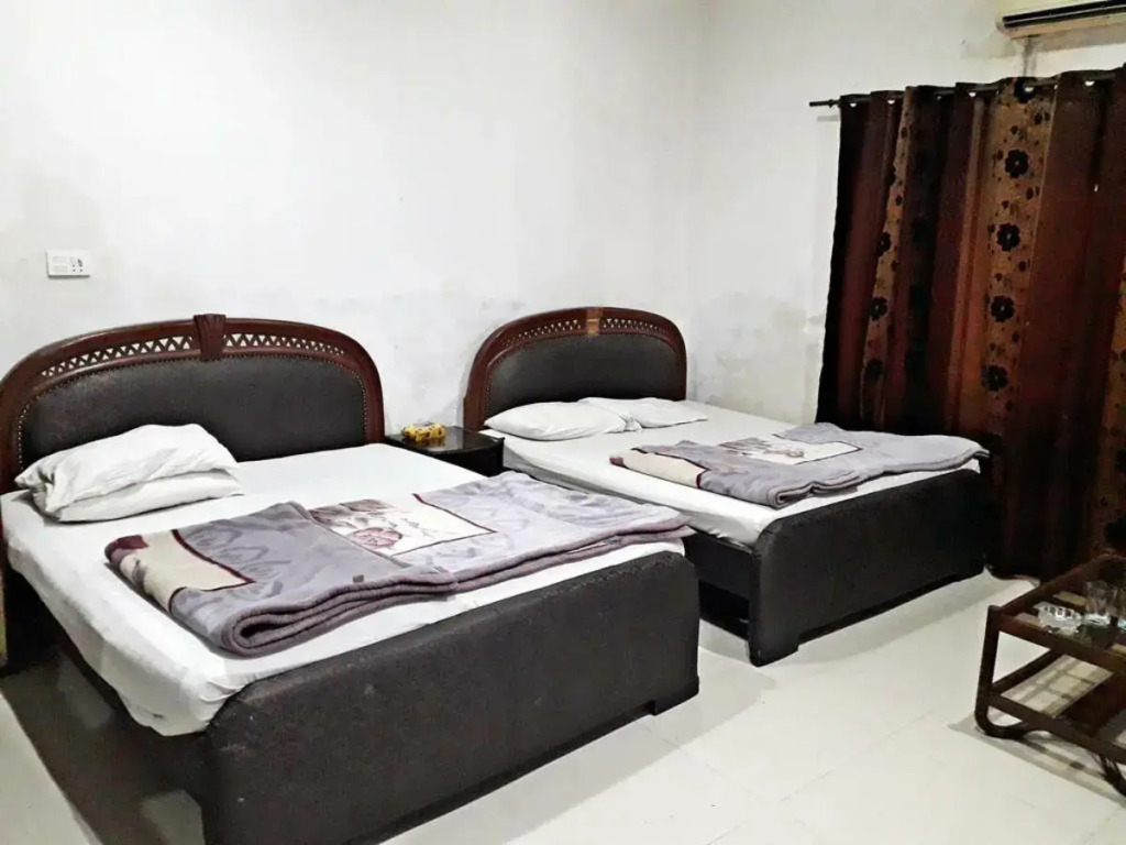 Gulberg View Hotel