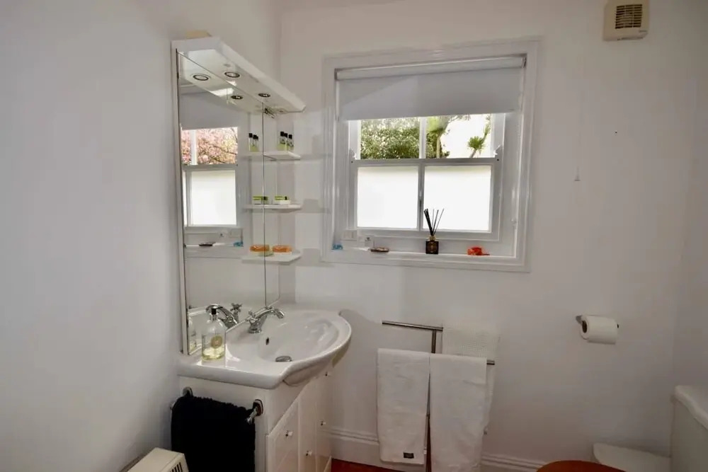 Little Clatterford Walkers Paradise for 2 Close to Carisbrooke Castle