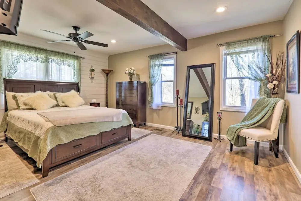Quaint Creekside Cottage w/ Porch & Backyard!