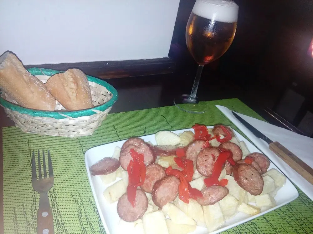 Hotel Piloñés