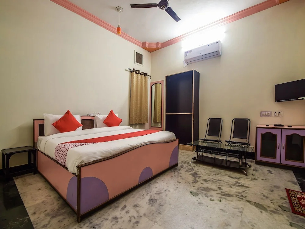 OYO 19937 Hotel Rajkamal International
