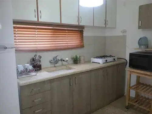 בצל ההר