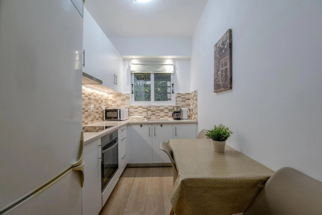 Kallithea Garden Flat
