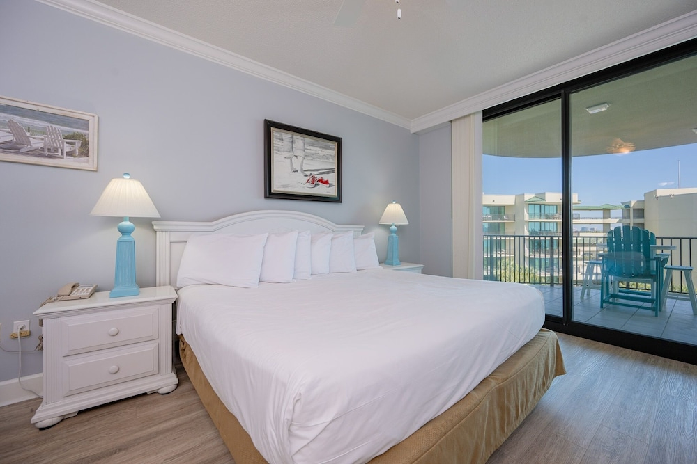Phoenix On The Bay 1409 3 Bedroom Condo