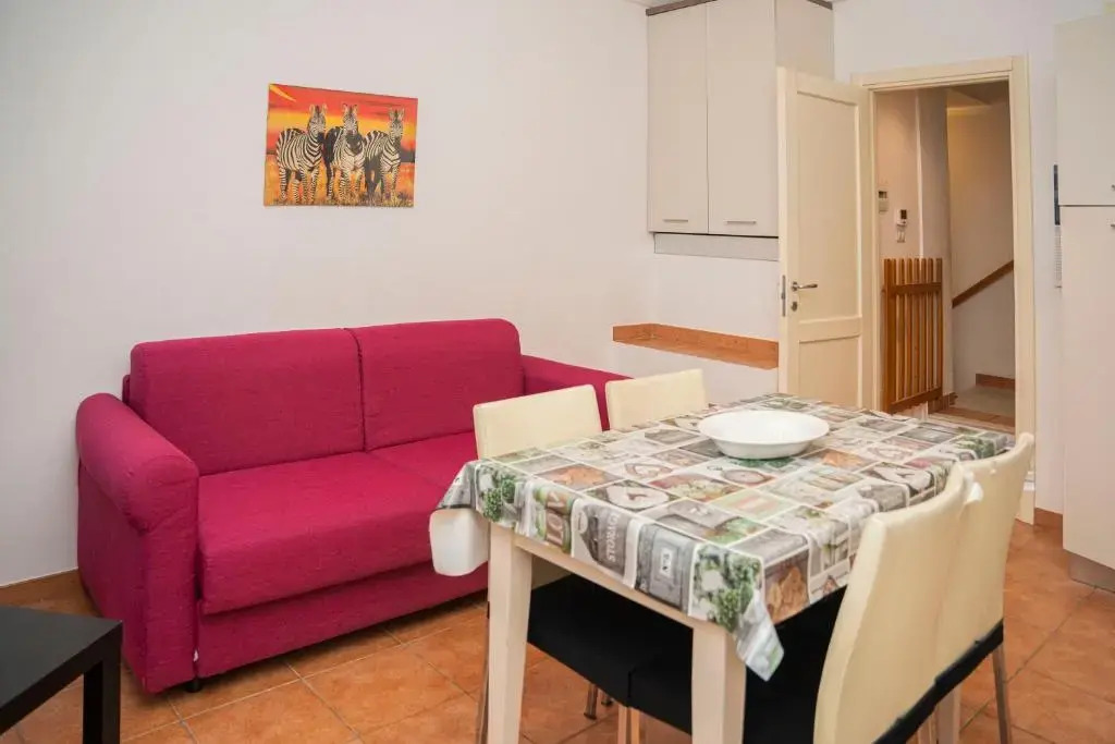 096 - Casa al Borgo Cavi di Lavagna, 150 metri dal mare