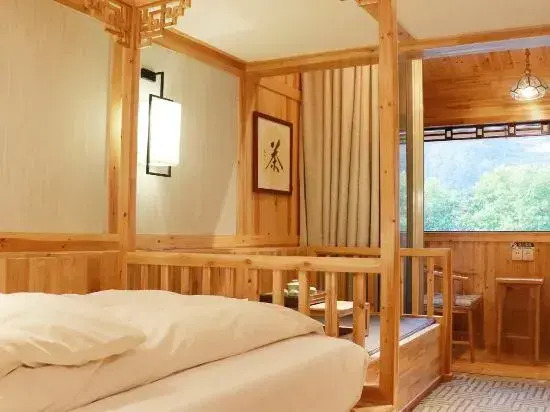 Qianheshun Hotel