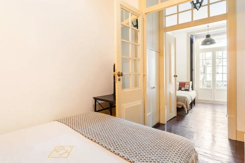 Artistic Alfama 4BR Cathedral Views Tram 28