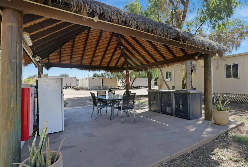 AAOK Moondarra Caravan Park
