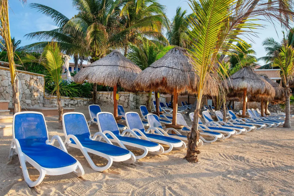 Puerto Aventuras Hotel & Beach Club