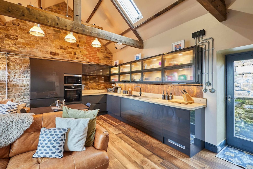 Host Stay Kingbridge Forge
