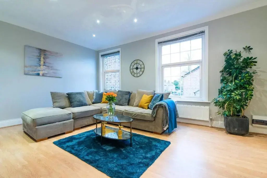 Modern Living 2 Bedroom Apartment South Wilmslow