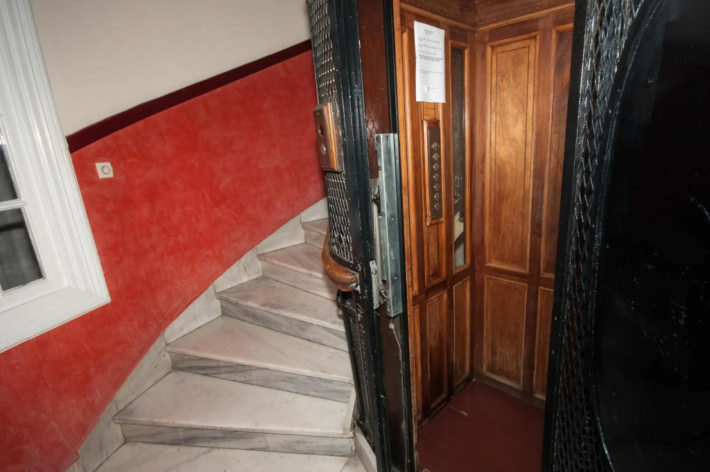 Cecil Hotel