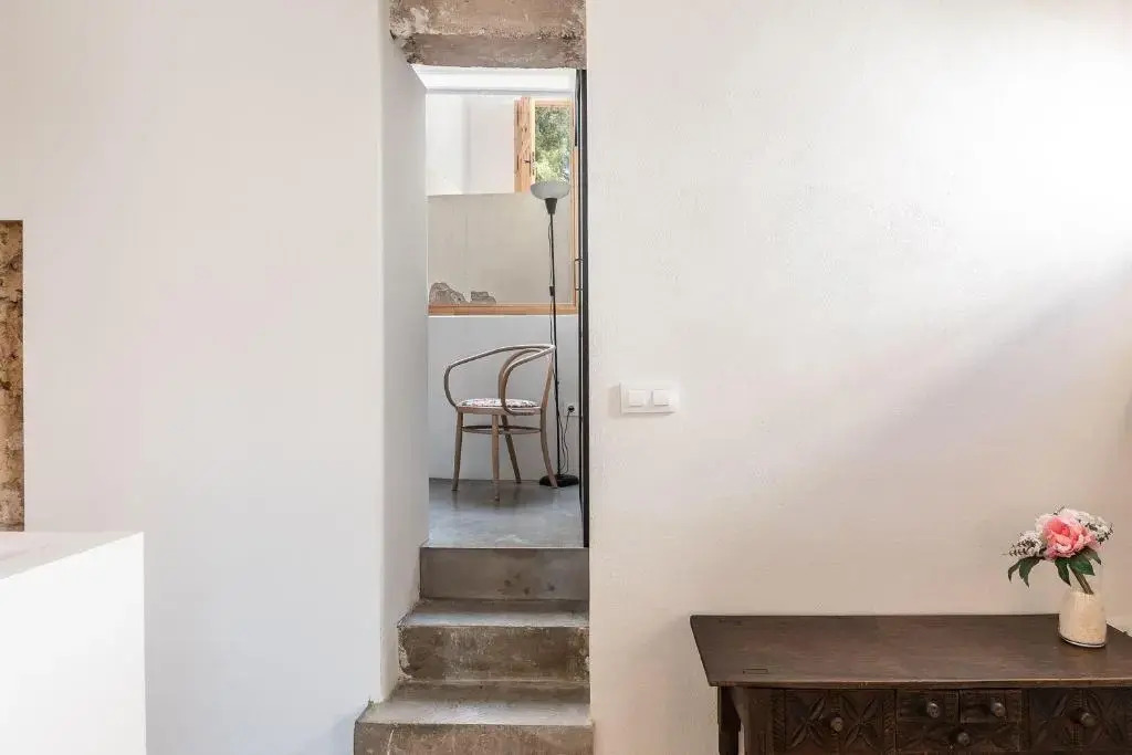 La Casa Baja