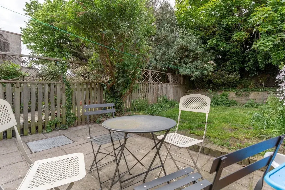 3 Bedroom House Close to Victoria Park
