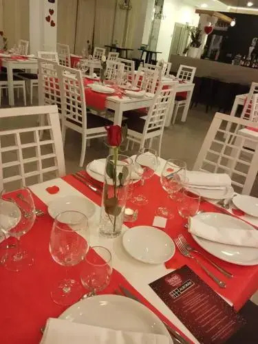 Hotel Alboran