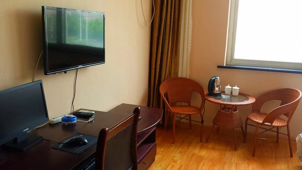 Millennium Express Hotel (Shandong Aviation College)