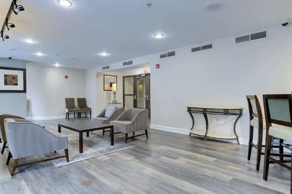 Fantastic Business Condo at Ballston