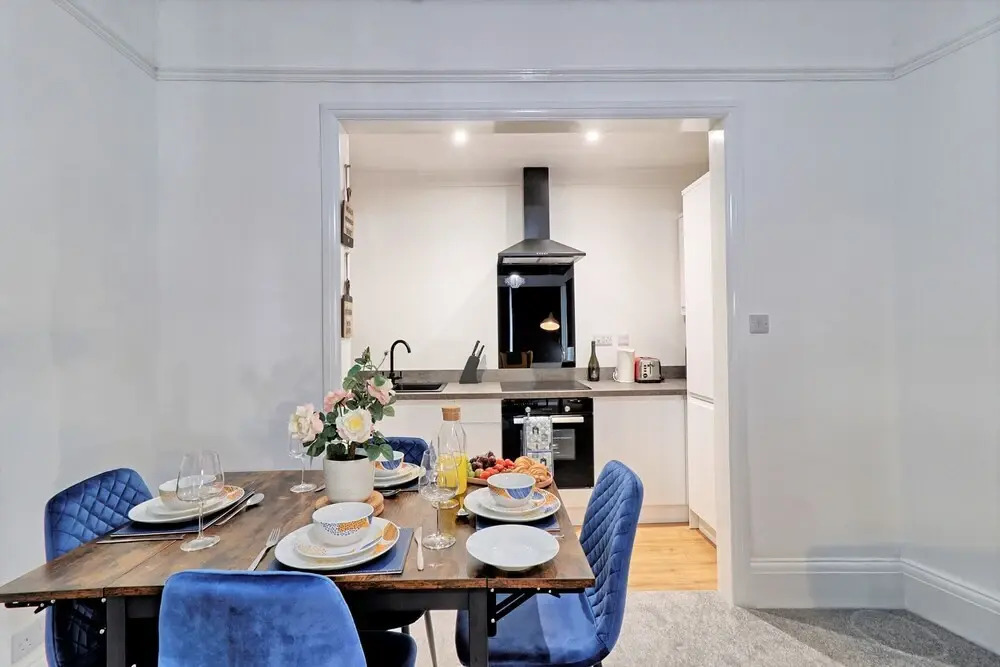 Lovely 2bed Apartment in Westcliff-on-sea!