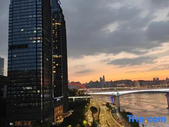 Staryu Urban River View B&B (Changjiang International, Nanbin Road)