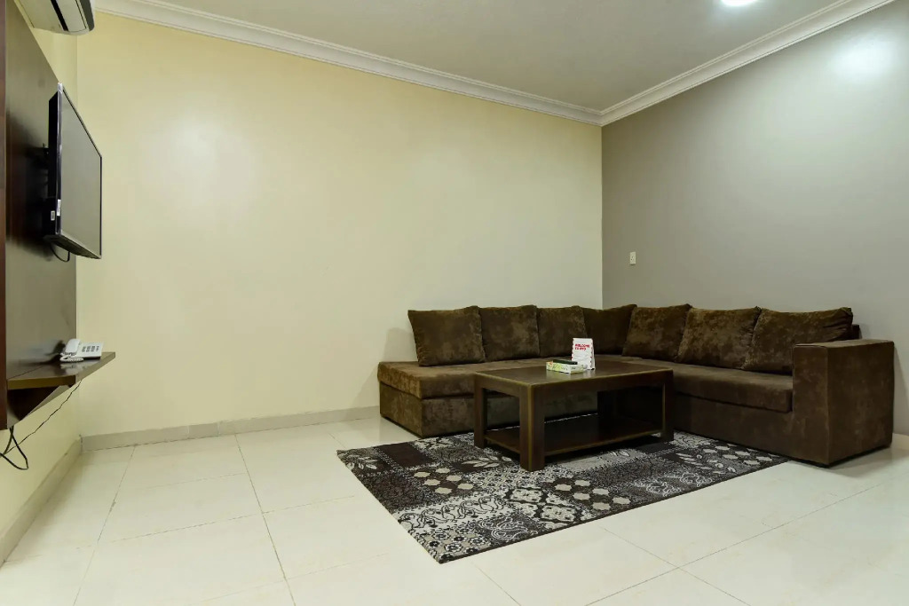 OYO 427 Nujoom Al Sharqia 2