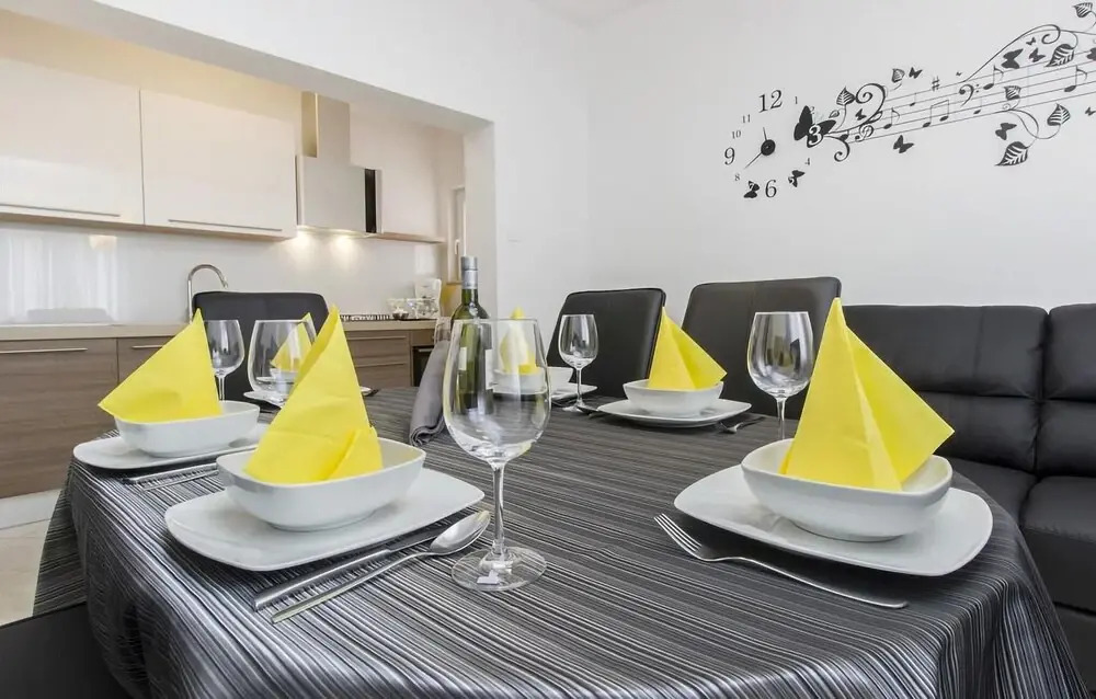Amazing Apartment in Grebastica with Outdoor Swimming Pool, Hot Tub & WiFi