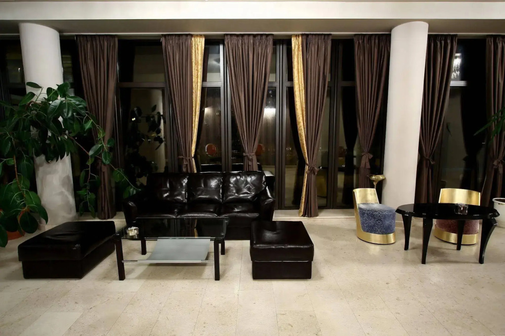 Hotel Dumbrava