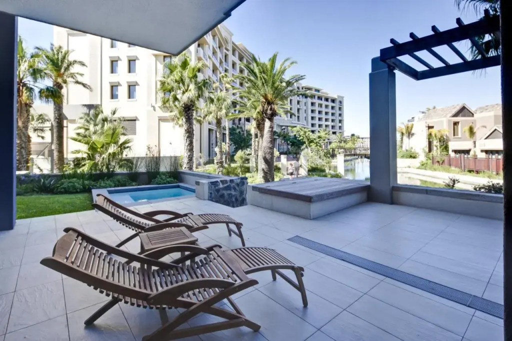 Lawhill Luxury Apartments - V & A Waterfront