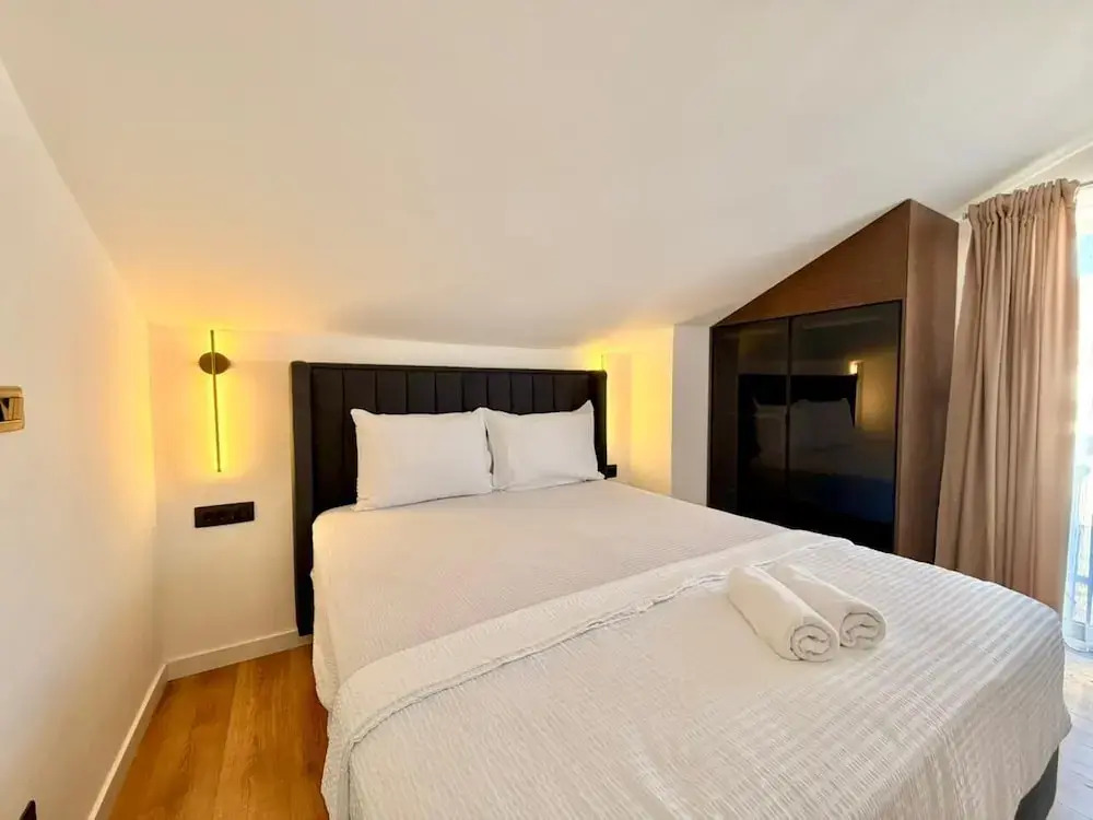 Lunamare Apartments